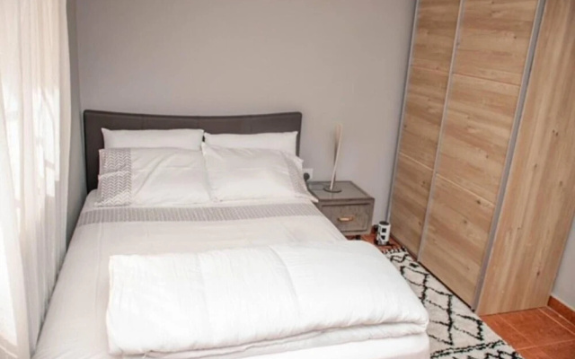Full Aircon- 3bed Villa- A/c- Wifi- Hotwater