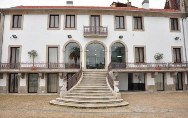 Отель Vitoria Village вид на фасад