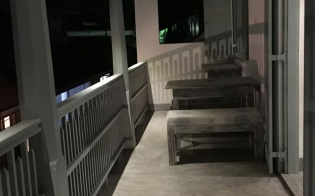 Отель Parawa House вид на фасад