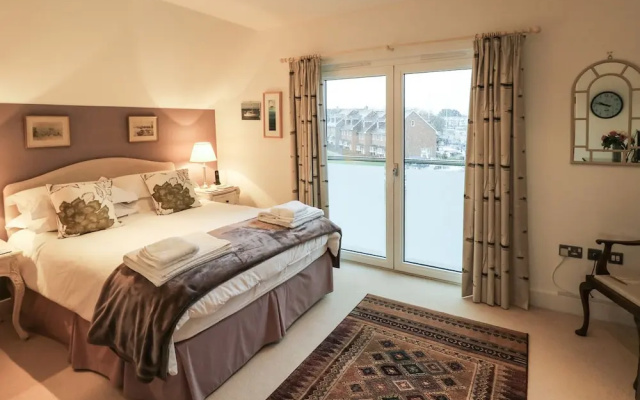 Marina House