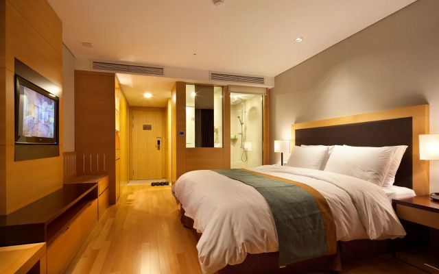 Hidden Bay Hotel
