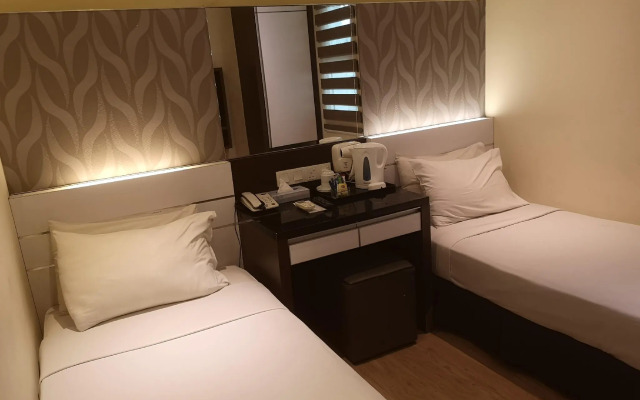 The V Hotel