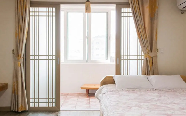 Jeju On the Stone Guest House 2