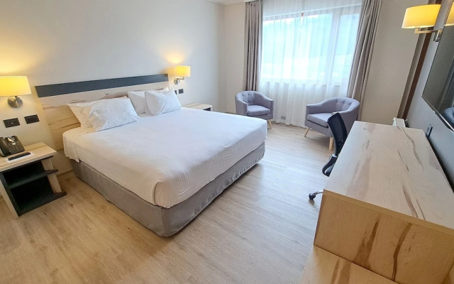 Hotel Diego de Almagro Castro