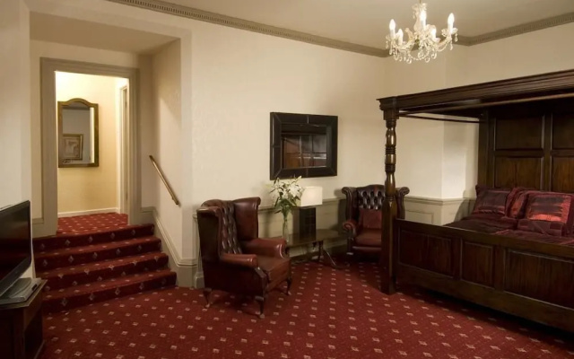 The Old Lodge