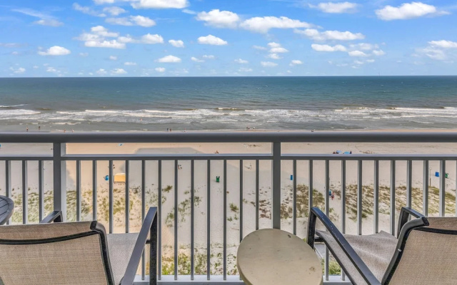 Breathtaking 2BR w Oceanview