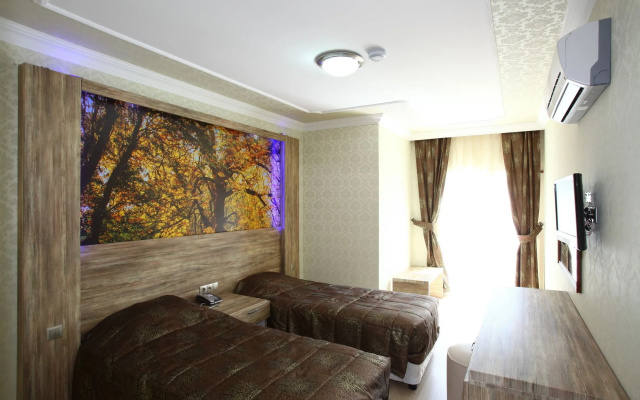 Delfi Hotel & Spa