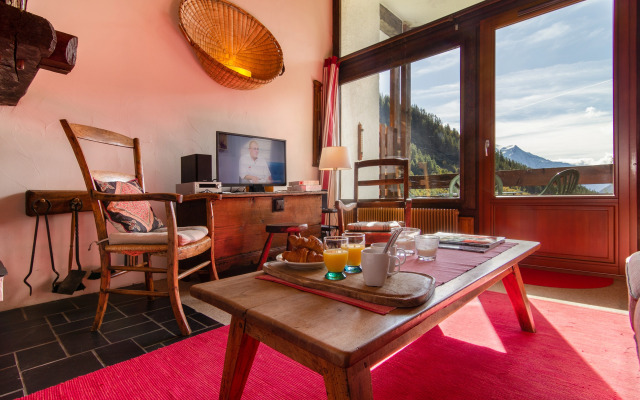 Chalet Dava La Via ski in ski out