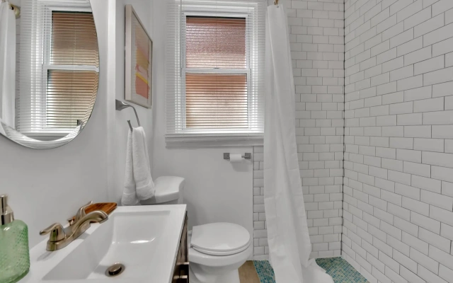 Stunning Apartment near Palmer Park/Free Parking