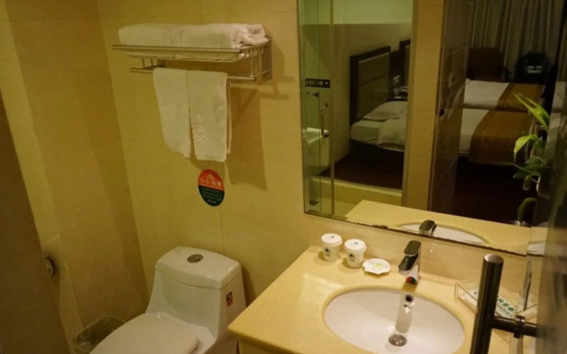 GreenTree Inn Yancheng Station Hotel