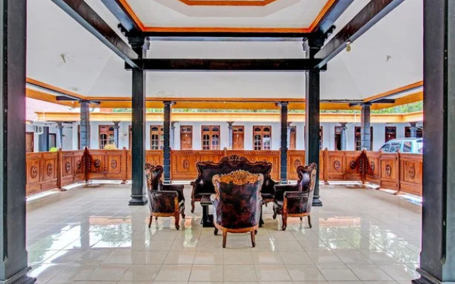 OYO 92290 Hotel Permata Sari