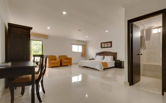Hotel Puerta de Oro
