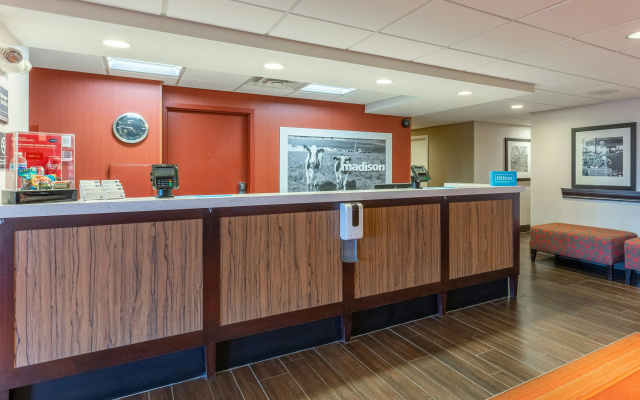 Hampton Inn Madison East Towne Mall Area