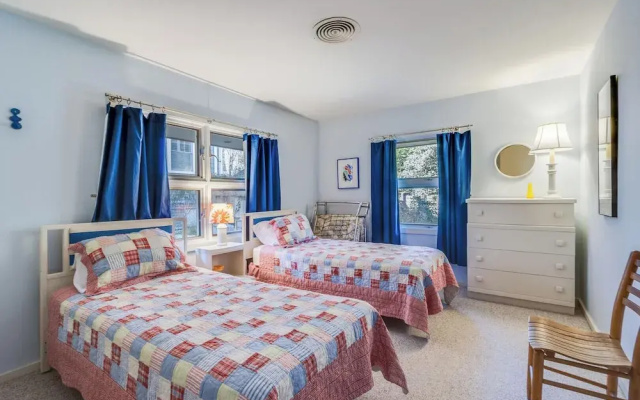 OAK Avenue 77