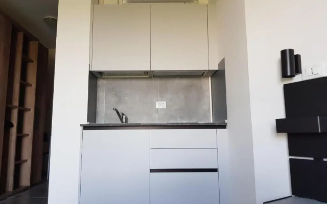 International Seaview Apartments