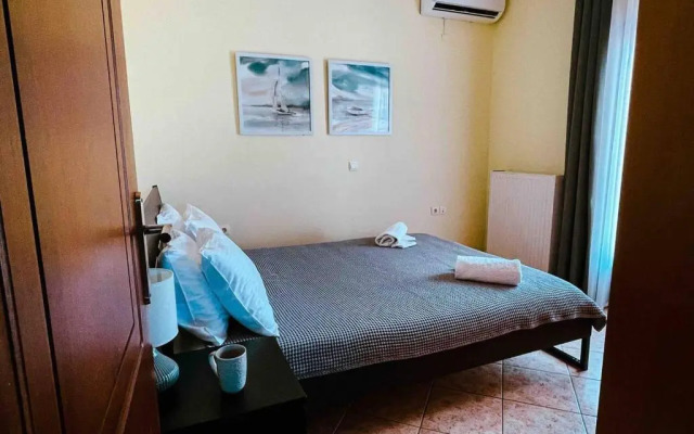 2 Bed House - Sleeps 5 - Garden - Parking - Wifi
