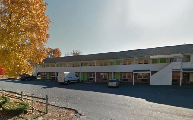 Clinton Motor Inn