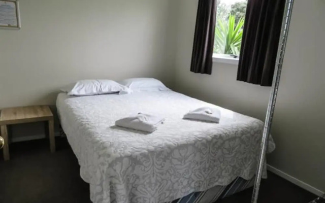 Raglan Holiday Park