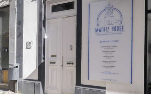 Отель Casa da Matriz Португалия, Понта-Делгада - отзывы, цены и фото номеров - забронировать отель Casa da Matriz онлайн вид на фасад
