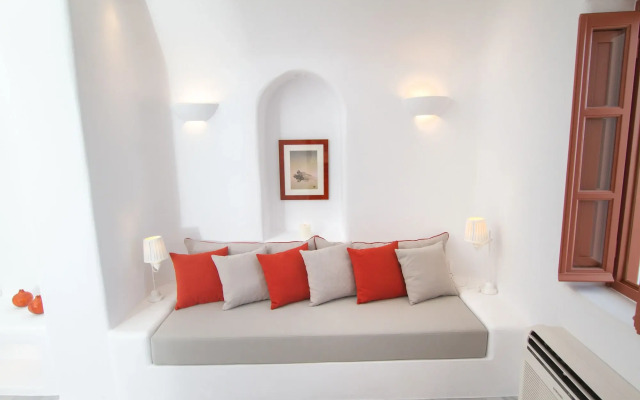 Oia Mare Villas