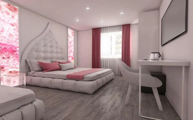 Diamond Suite