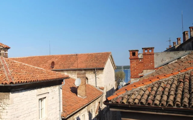 Apartment Pula Old Town