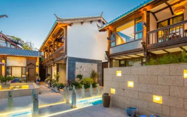 Musk·Villa Guanxueshan Zizai Courtyard Homestay (Lijiang Ancient City Dashuiche Branch)
