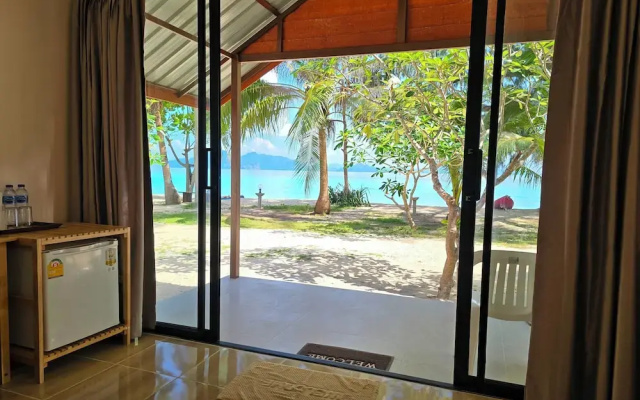 Kradan Beach Resort