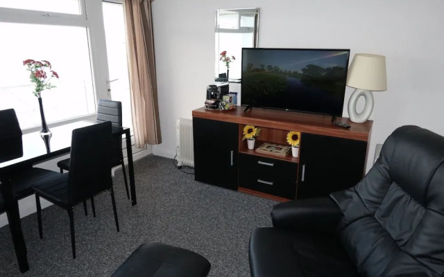 Devoncoast Seaview Apartments