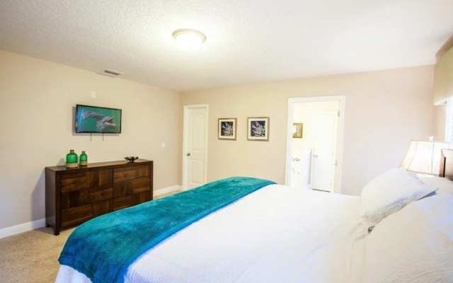 Solterra - 4404 Acorn Court
