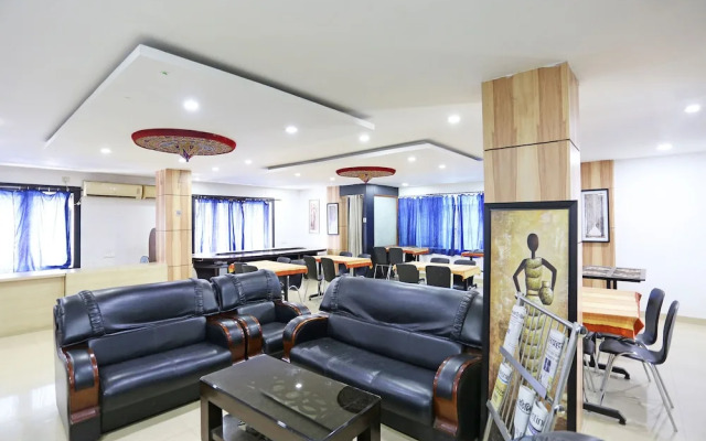 OYO 2794 Hotel Plaza Inn