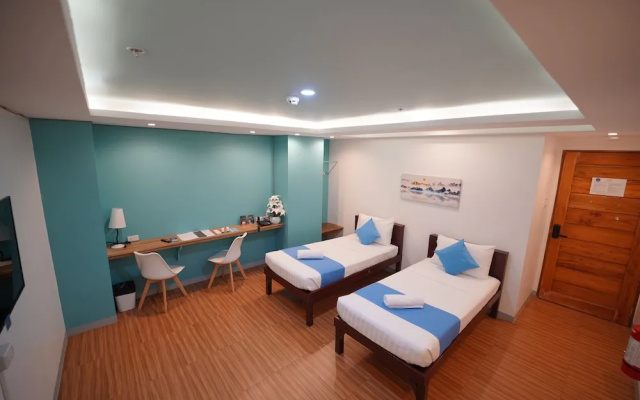 ARZO Hotel Premier