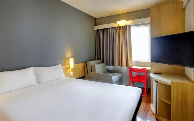 ibis Tamboré
