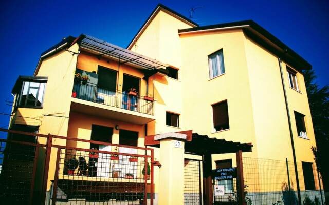 Отель B&B Rosa Италия, Ферно - отзывы, цены и фото номеров - забронировать отель B&B Rosa онлайн вид на фасад