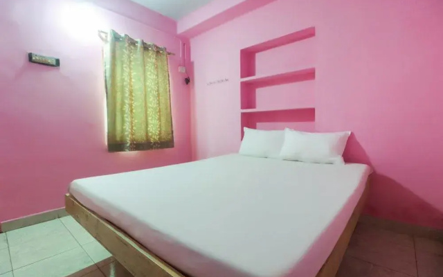 Hotel Queens Inn by OYO