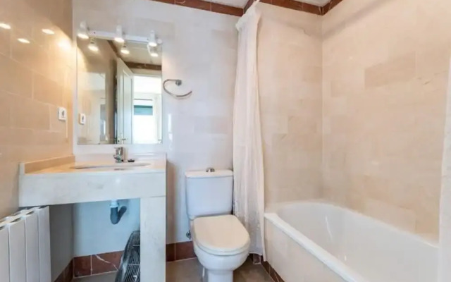 Picturesque Holiday Base in La Herradura