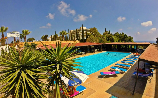 Konnos Bay Gardens