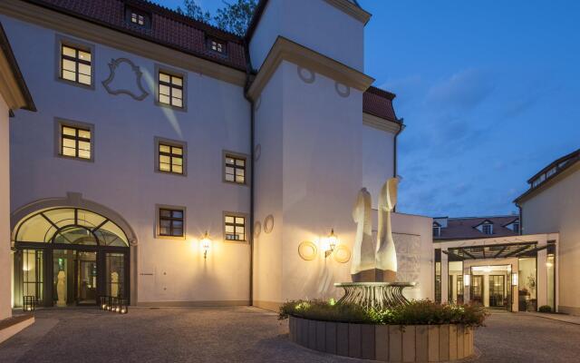 Augustine, a Luxury Collection Hotel, Prague вид на фасад