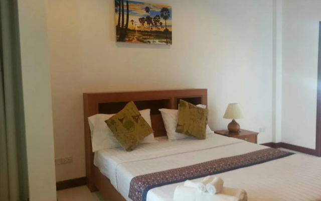 Baan Ekamporn 2