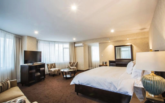 Roles Hotel