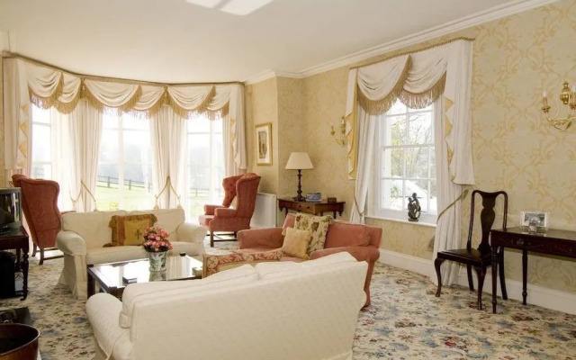 Detmore House