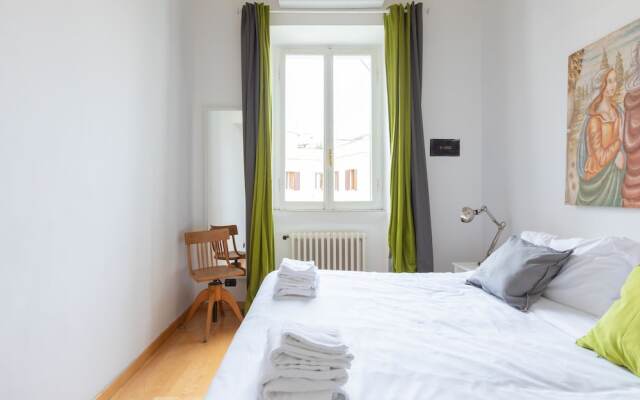 Отель Deluxe Penthouse Vatican Loft комната для гостей