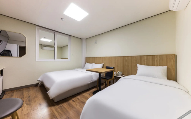Hotel If