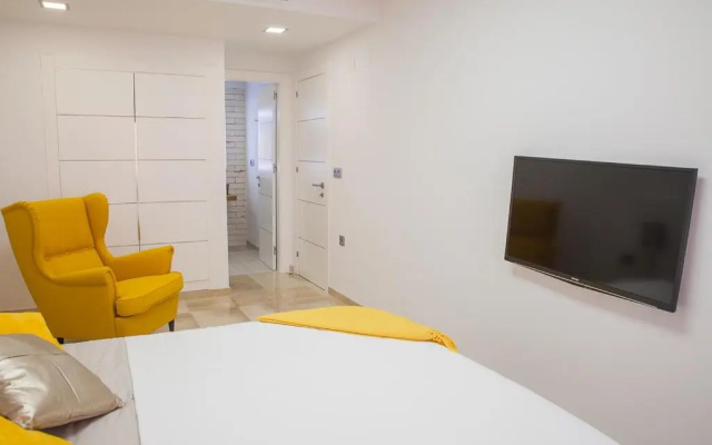 Luxury 100 Sq.M. Sea View Apartment