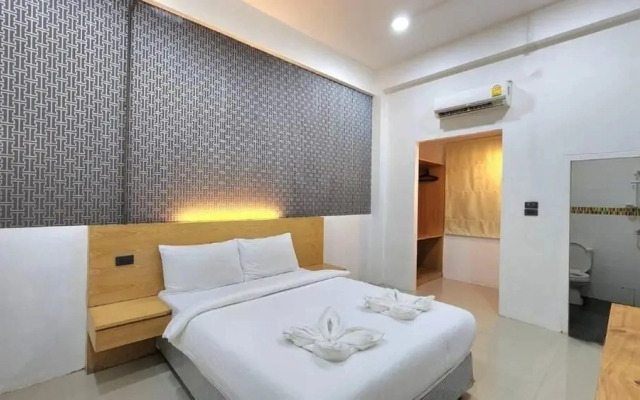 Jonah Hotel