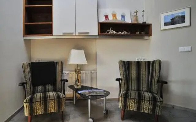 Home Guesthouse