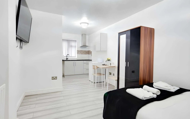 Hill's View Apartments