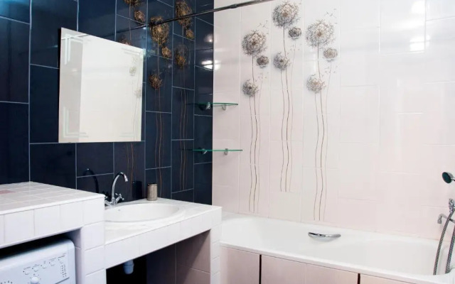 Apartment on Bogatyrskaya 6a