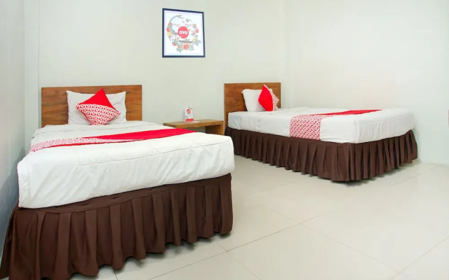 Obelix Hotel Syariah by OYO Rooms