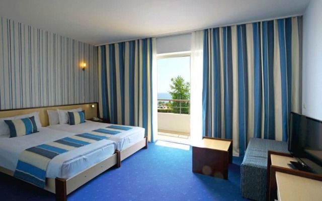 Riu Helios Hotel - All Inclusive комната для гостей